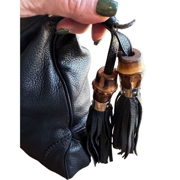 Gucci Jackie black butter cream leather shoulder bag gold hardware bamboo tassel - Picture 11 of 16